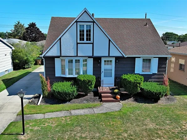 51 Joanne Ln, Cheektowaga, NY 14227