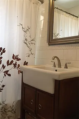 Sold by Terrace Sotheby's International Realty | media 27