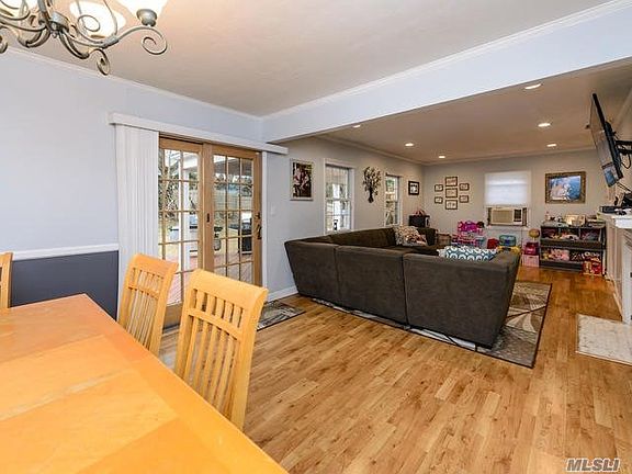 5th image of 21 Cherrytree Ln