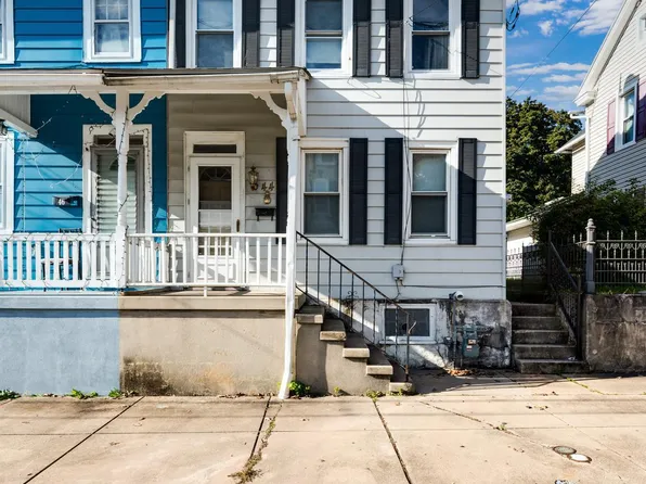 44 S Hull St, Reading, PA 19608