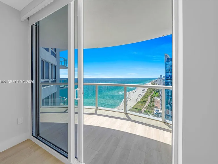 6365 Collins Ave #2804 — Photo 13