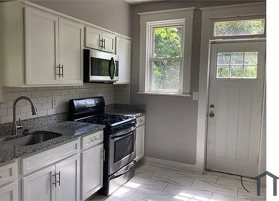 5509 Ready Ave