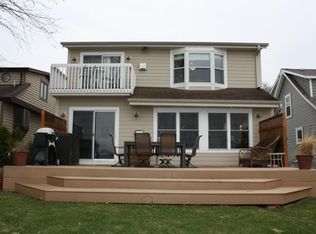 N27W27142 Woodland Dr, Pewaukee, WI 53072