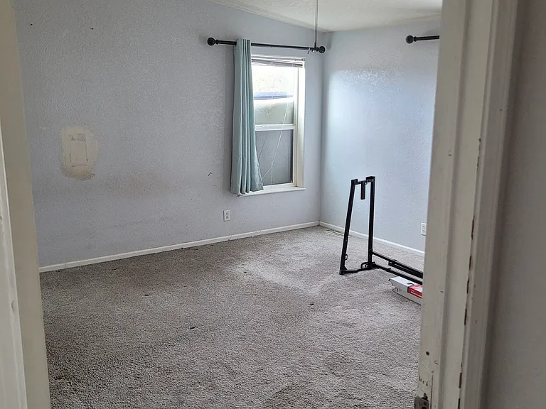10450 S Rhyolite Ave — Photo 9