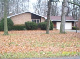 9290 Riverside Dr, Grand Ledge, MI 48837