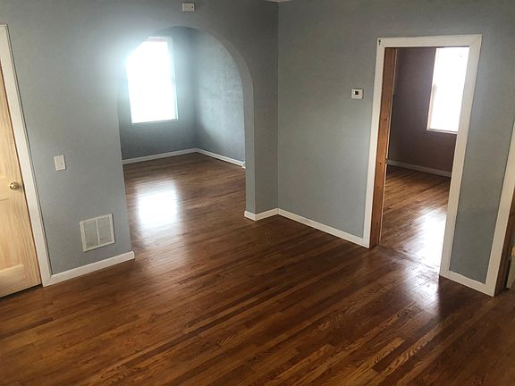 2nd image of 803 Bacon St #1