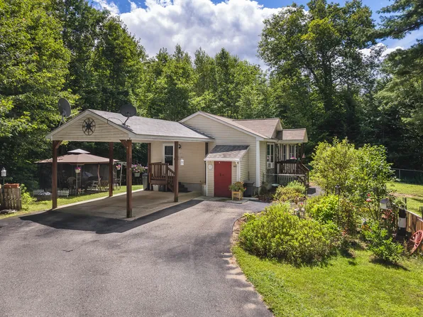 121 Railroad Avenue, Sanford, ME 04083