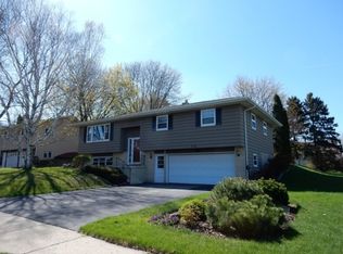 250 E Richards Rd, Oregon, WI 53575