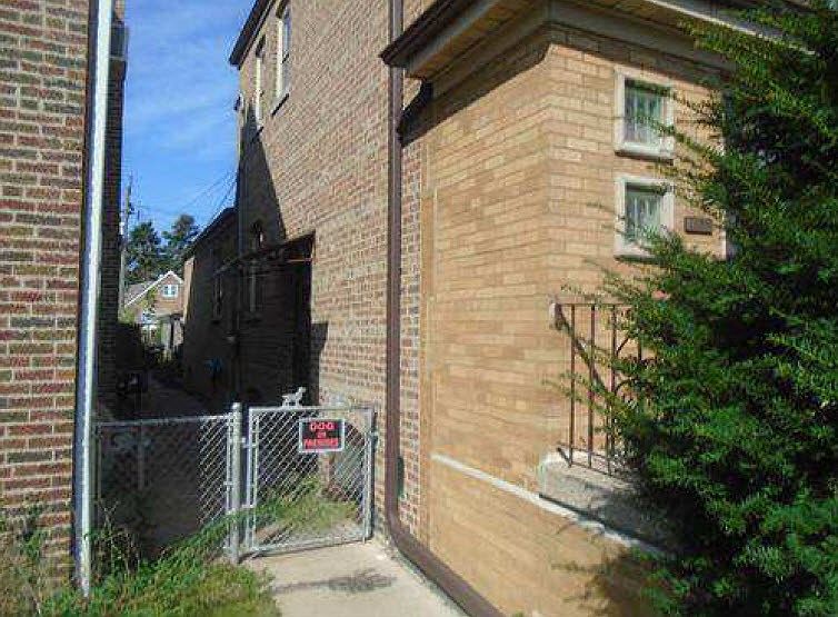 2nd image of 7218 S Richmond St