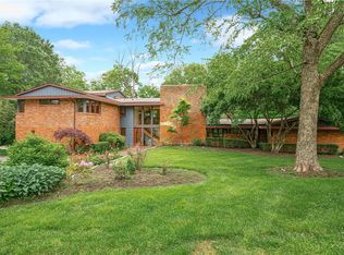 1160 Lay Rd, Saint Louis, MO 63124