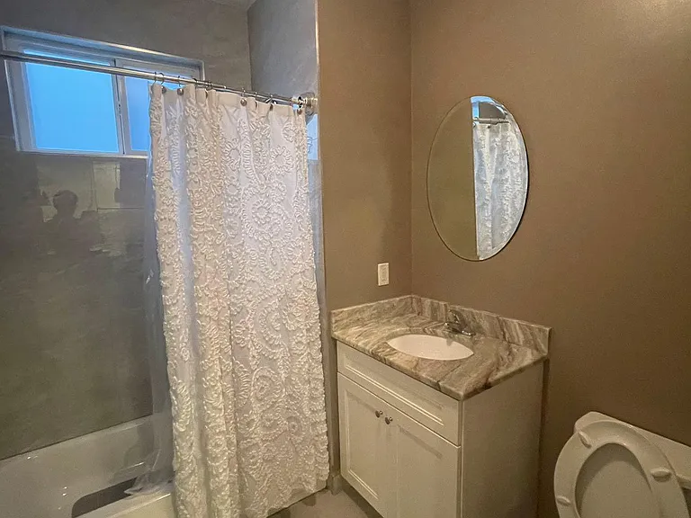 31 Wiltshire Ln #1 — Photo 13