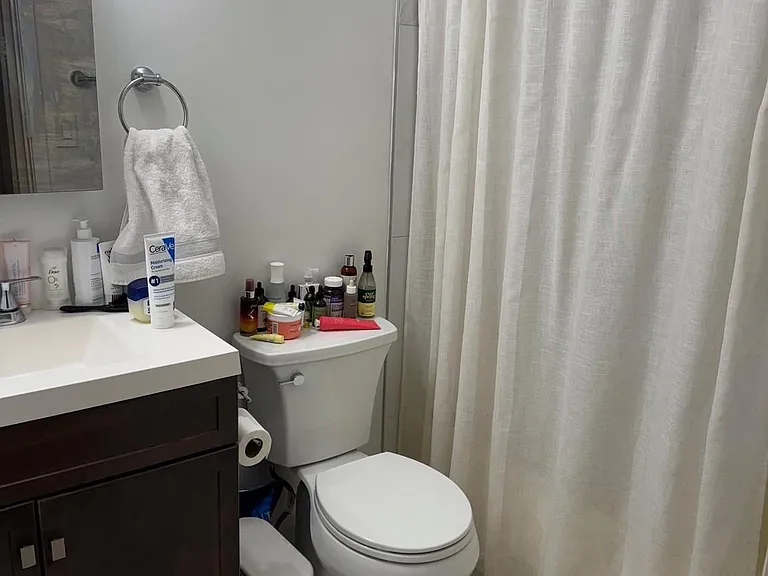 2020 Walnut St #15K — Photo 12
