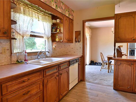 5th image of 2548 Northview Dr