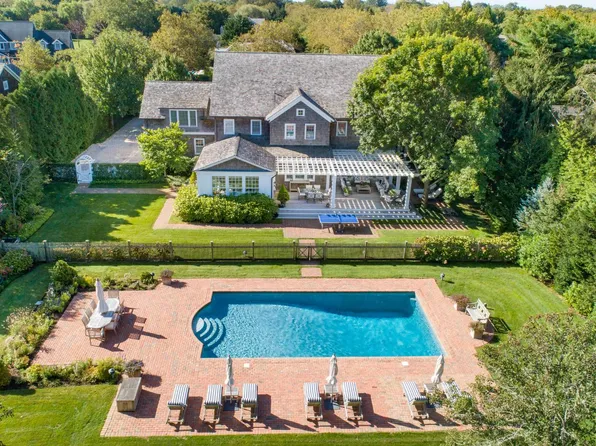 149 White St, Southampton, NY 11968