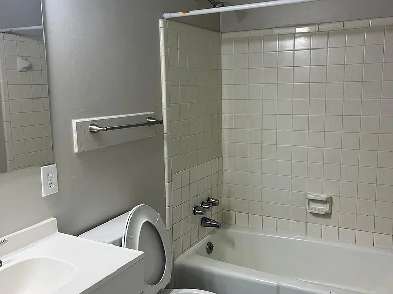 316 Adamson Ave #B — Photo 12