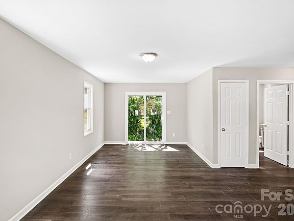 4th image of 5516 Ilford St