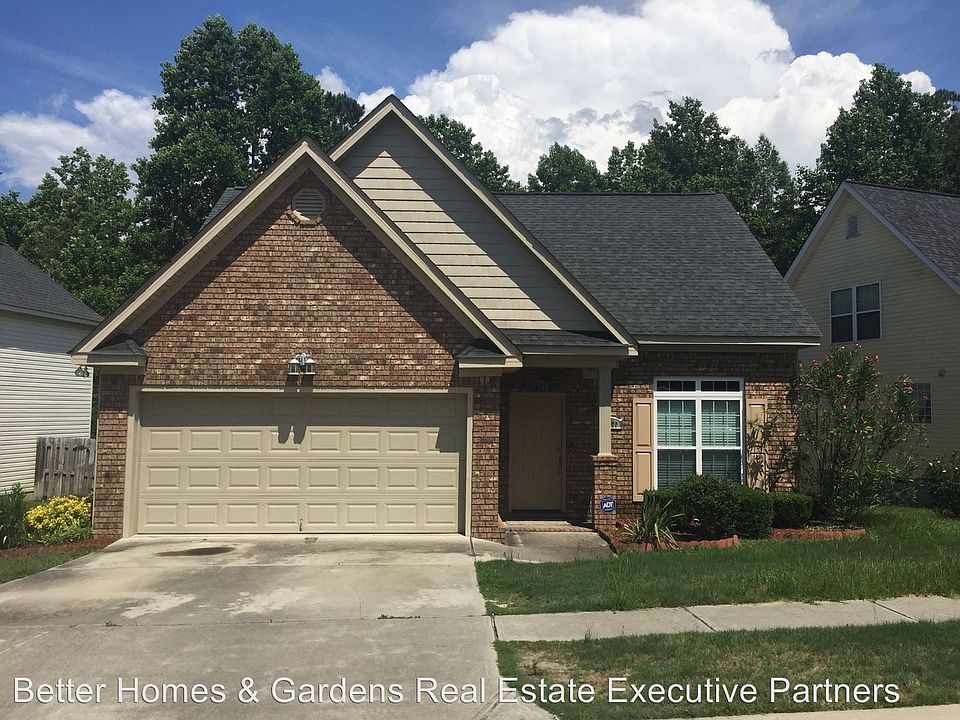 1st image of 2920 Aylesbury Dr