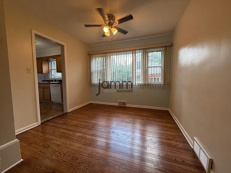 24113 E Silsby Rd — Photo 4