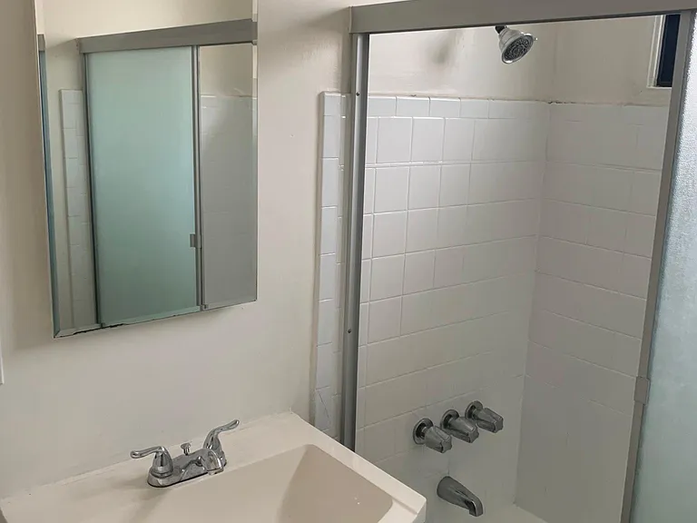 5517 Kinston Ave #5517 — Photo 4