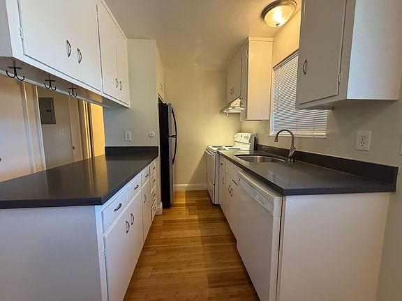3rd image of 1162 Saranap Ave #22B