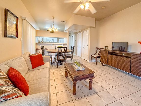 5th image of 129 Chapel Hill Cir #129