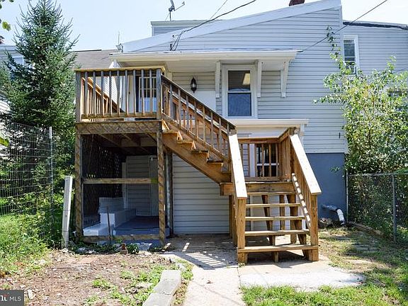 3rd image of 319 N Cannon Ave