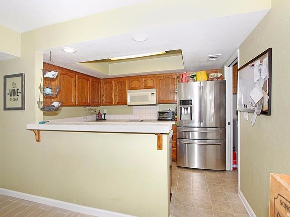 4th image of 7617 Creekridge Ln