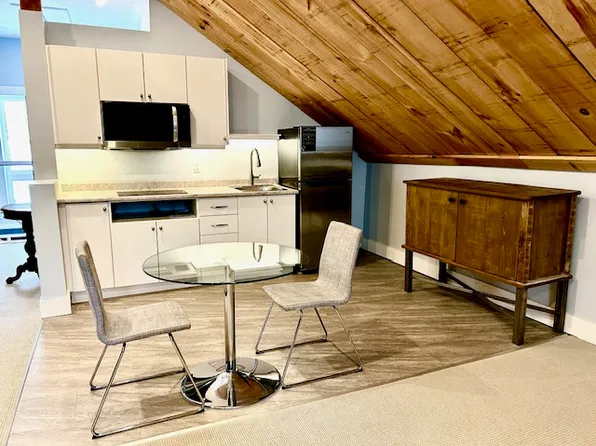 87 Main St N #5, Milton, ON L0P 1B0