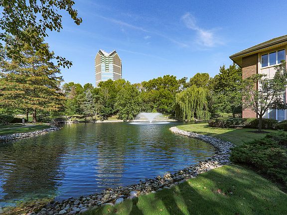 2nd image of 4 Oak Brook Club Dr APT F307
