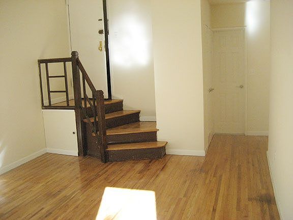 4th image of 25 W 74th St APT 1A