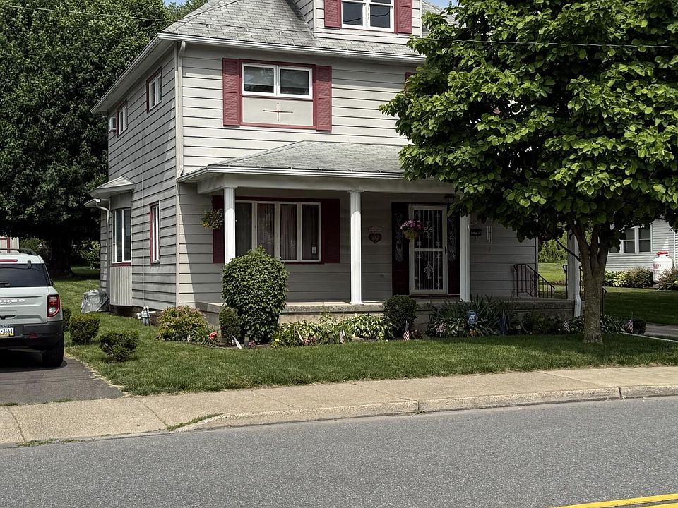 1st image of 247 Slocum St