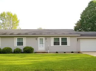 305 Hansel St, Manchester, IA 52057