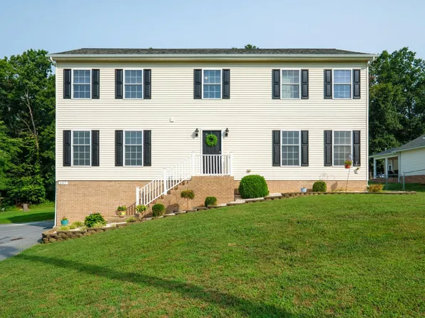 157 Back Rd, Shenandoah, VA 22849