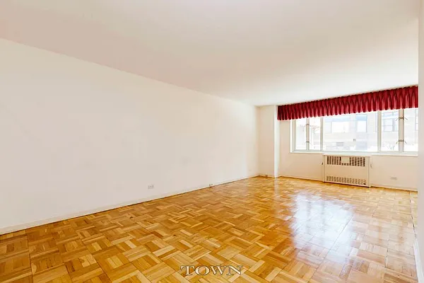 Rented by Town Residential | media 21