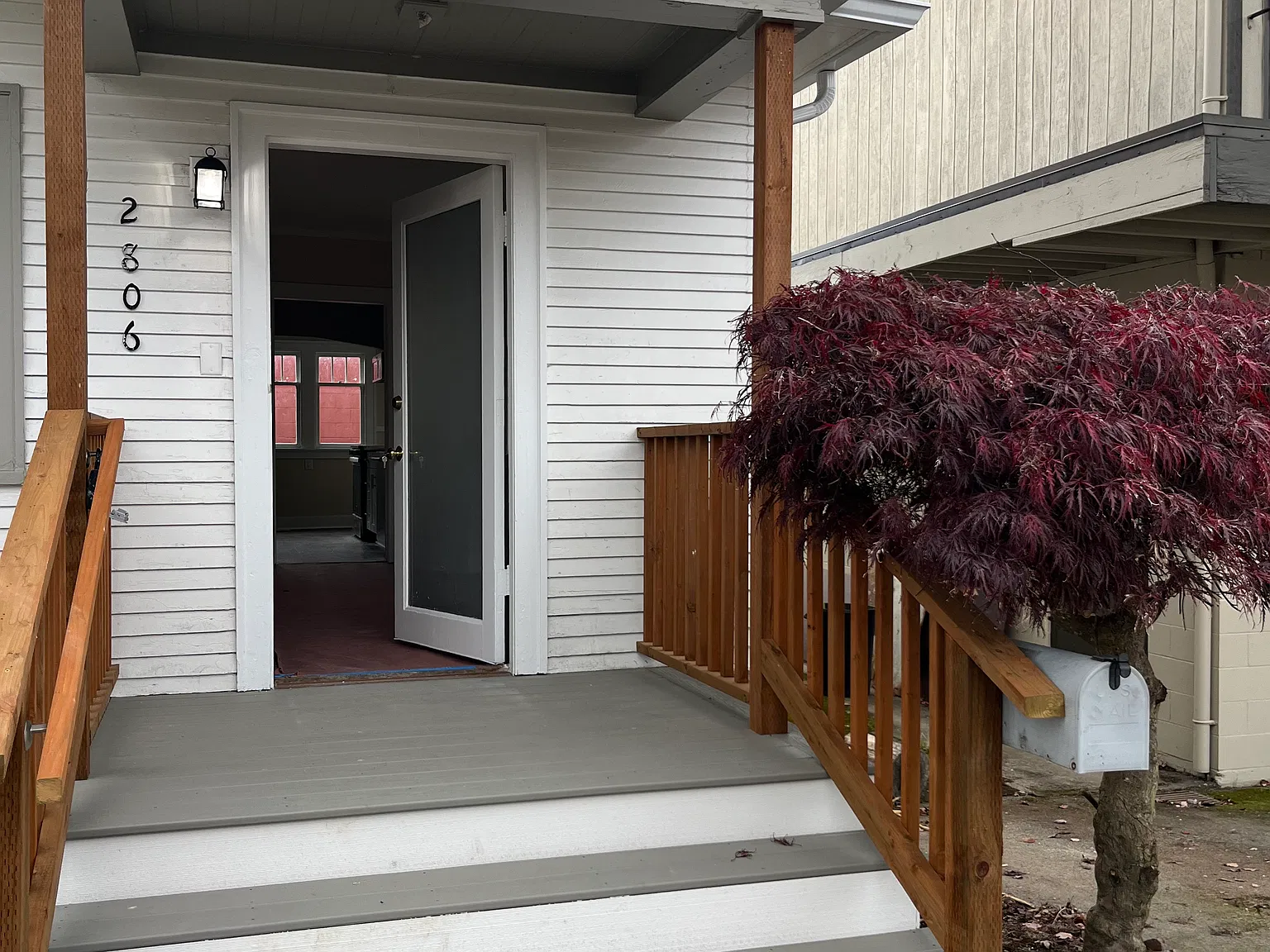 4 bed, 1100 sqft, $2,550 — Photo 3