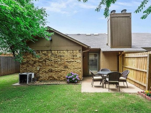 4th image of 1030 Pruett Dr