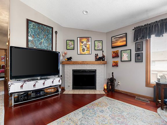2nd image of 1810 Kennicott Ct #1810