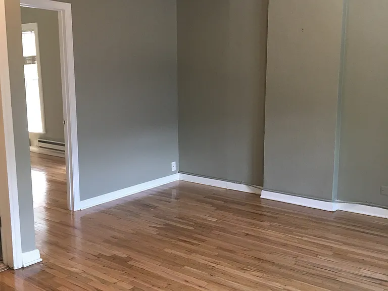 1434 N Corona St #3 — Photo 3