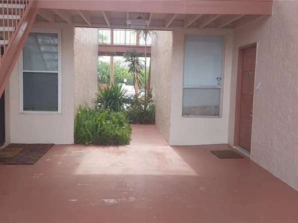 546 Orange Dr APT 13, Altamonte Springs, FL 32701