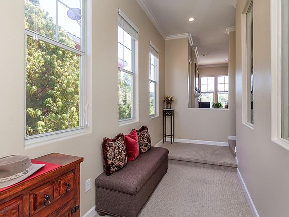 3rd image of 5367 Silver Knoll Ct