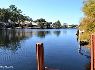42 Fox Valley Dr, Orange Park, FL 32073