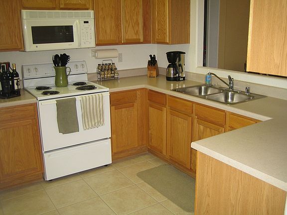 4th image of 2428 E Morrow Dr