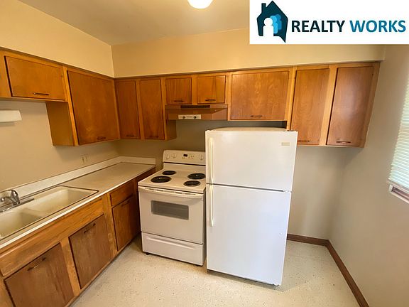 4th image of 1342 B St #6