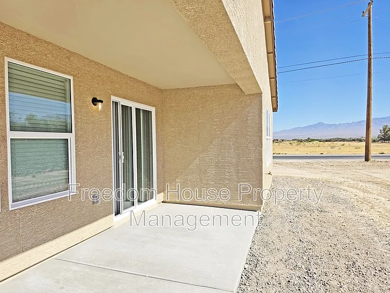 660 E Huyana Wind Dr — Photo 50