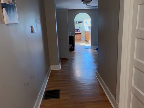 5th image of 858 Orange St #3