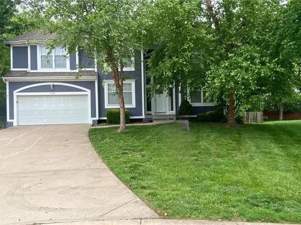 11734 Cody St, Overland Park, KS 66210