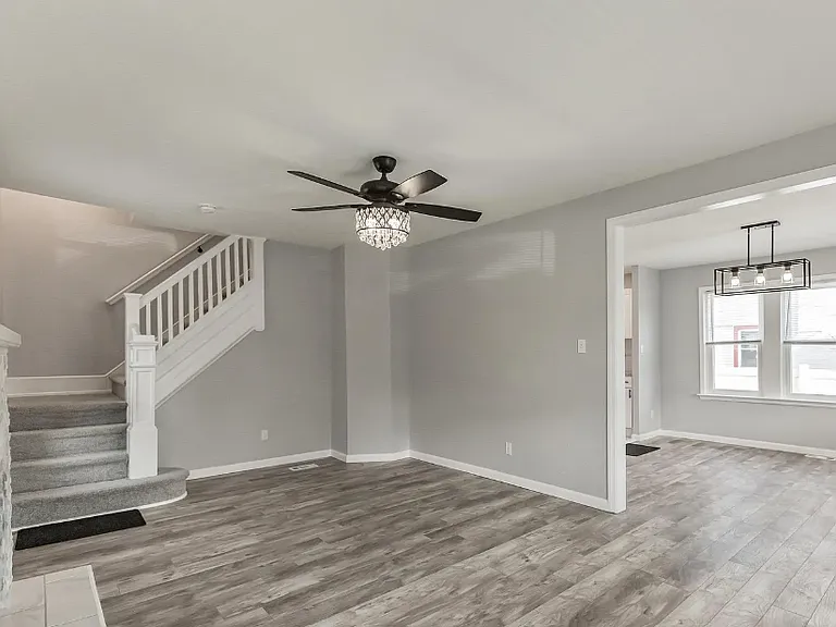 1307 Grant Ave — Photo 4