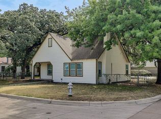 1129 Cleckler Ave, Fort Worth, TX 76111