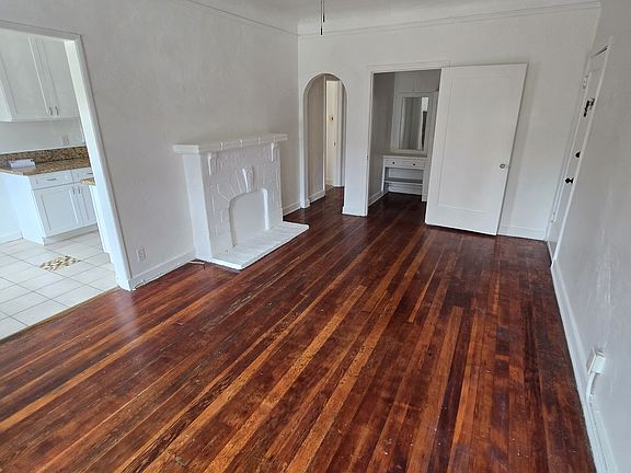 2nd image of 642 S Cochran Ave APT 101