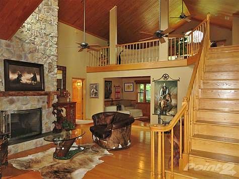 Lodge Style Great Room
